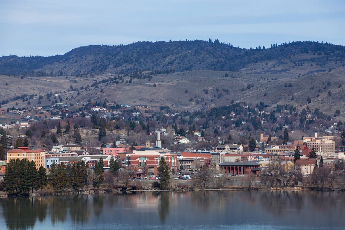 Klamath Falls city, South Oregon